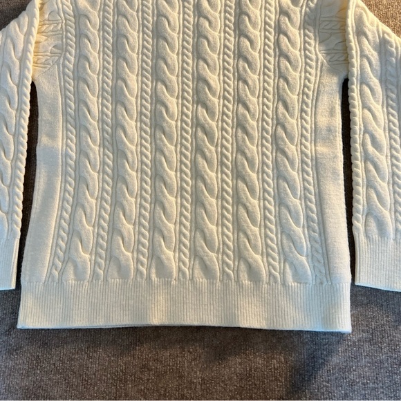 Elegant White Cable Knit sweater with Pearl accents. - Picture 2 of 4